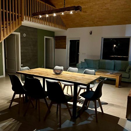 Casa Tinca 2 Villa Izvoru Muresului Bagian luar foto