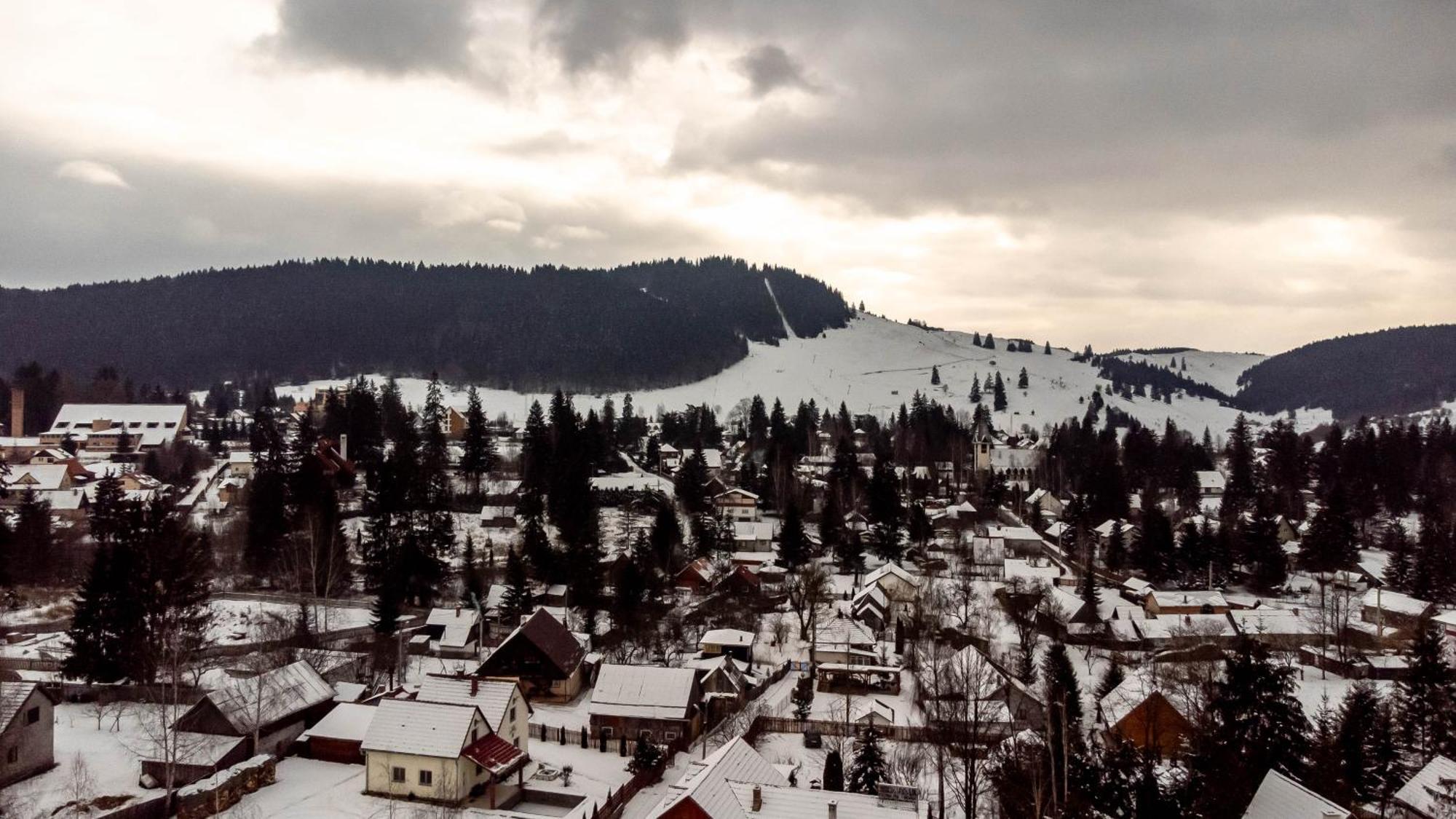 Casa Tinca 2 Villa Izvoru Muresului Bagian luar foto