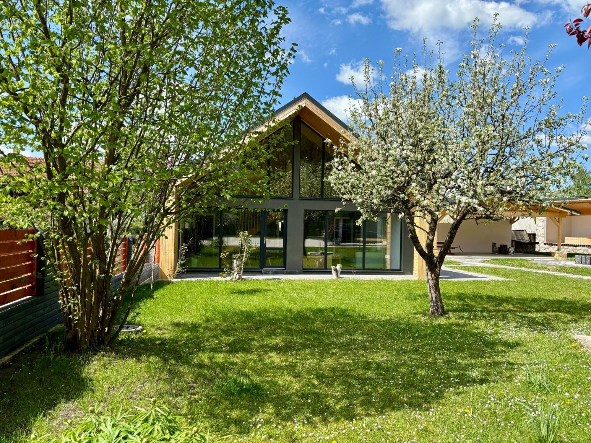 Casa Tinca 2 Villa Izvoru Muresului Bagian luar foto